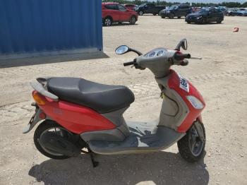  Salvage Piaggio Scooter