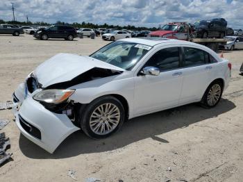  Salvage Chrysler 200