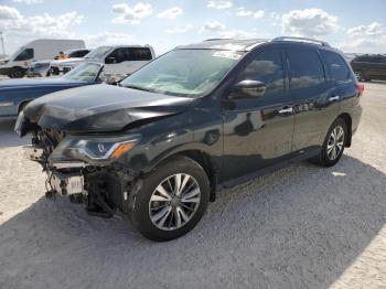  Salvage Nissan Pathfinder