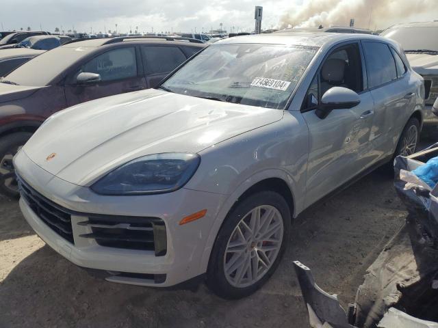  Salvage Porsche Cayenne