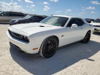  Salvage Dodge Challenger