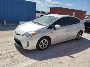  Salvage Toyota Prius