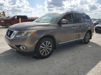  Salvage Nissan Pathfinder