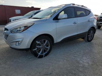  Salvage Hyundai TUCSON