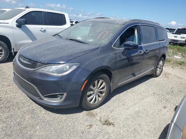  Salvage Chrysler Pacifica