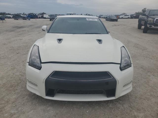 Nissan Gtr Premium Image 3