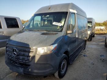  Salvage Mercedes-Benz Sprinter