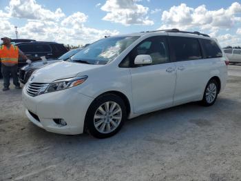  Salvage Toyota Sienna