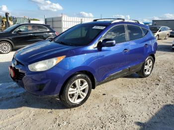  Salvage Hyundai TUCSON