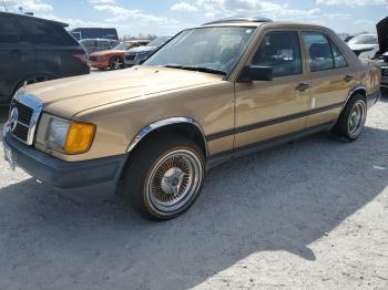  Salvage Mercedes-Benz 300-Class