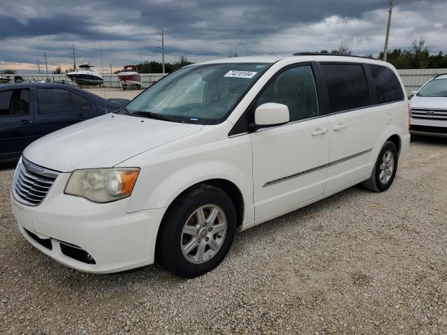  Salvage Chrysler Minivan