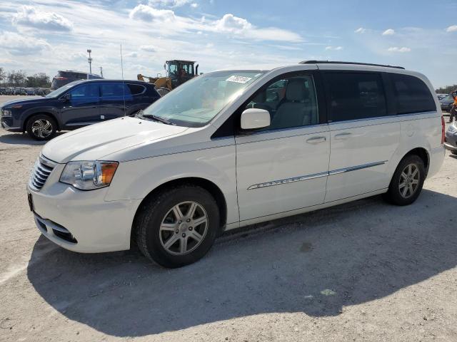  Salvage Chrysler Minivan