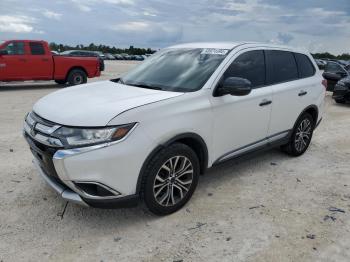  Salvage Mitsubishi Outlander