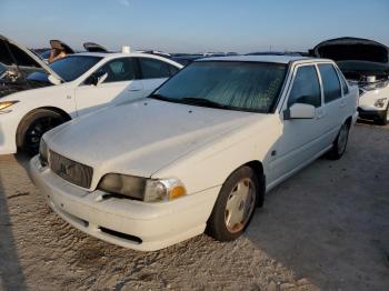  Salvage Volvo S70