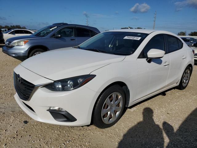  Salvage Mazda 3