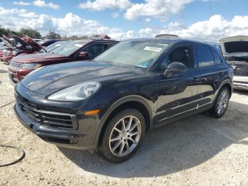  Salvage Porsche Cayenne