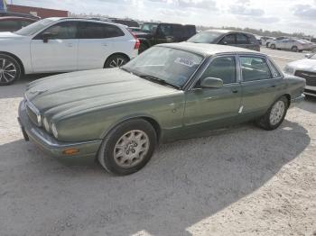  Salvage Jaguar Xj8