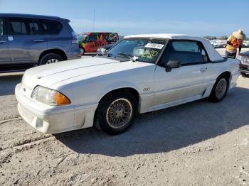  Salvage Ford Mustang