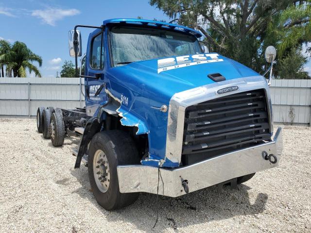  Salvage Freightliner 114sd