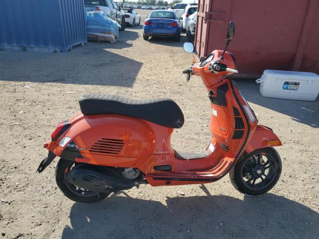  Salvage Vespa Gts Sei Gi