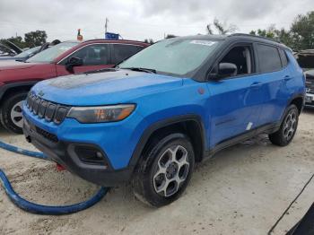  Salvage Jeep Compass