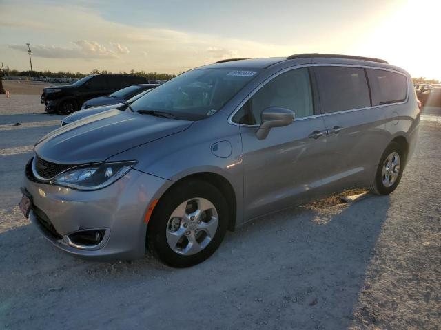  Salvage Chrysler Pacifica