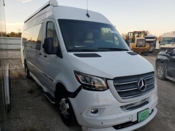  Salvage Mercedes-Benz Sprinter