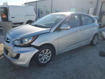  Salvage Hyundai ACCENT