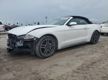  Salvage Ford Mustang