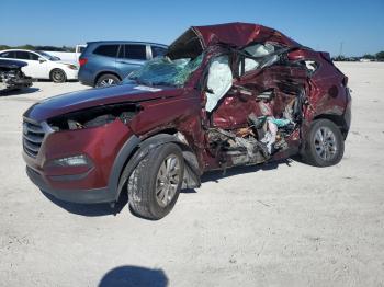  Salvage Hyundai TUCSON