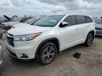  Salvage Toyota Highlander