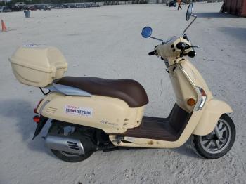  Salvage Kymco Usa Inc Scooter