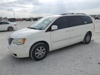  Salvage Chrysler Minivan