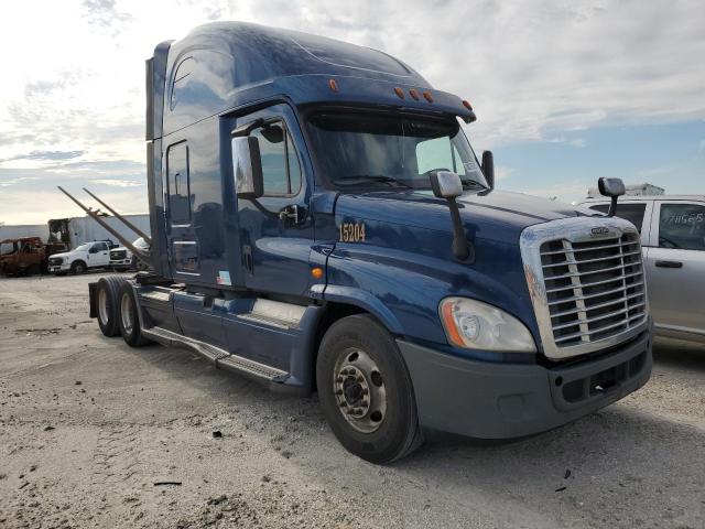  Salvage Freightliner Cascadia 1