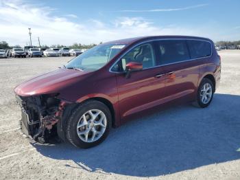  Salvage Chrysler Pacifica