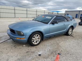  Salvage Ford Mustang