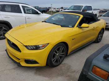  Salvage Ford Mustang