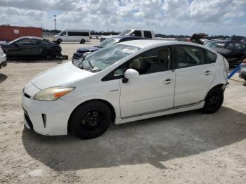  Salvage Toyota Prius