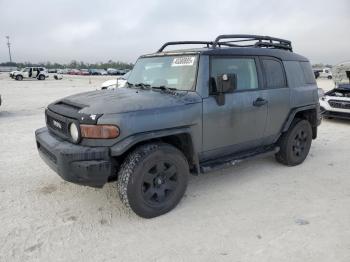  Salvage Toyota FJ Cruiser