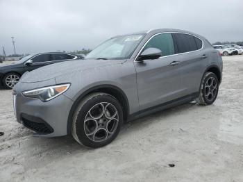  Salvage Alfa Romeo Stelvio