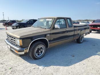  Salvage Chevrolet S-10