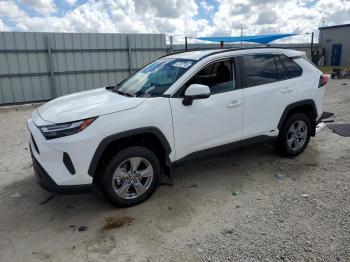  Salvage Toyota RAV4