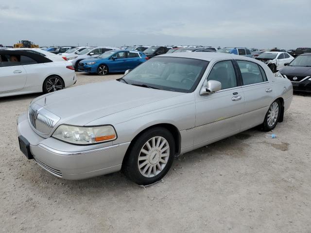  Salvage Lincoln Towncar