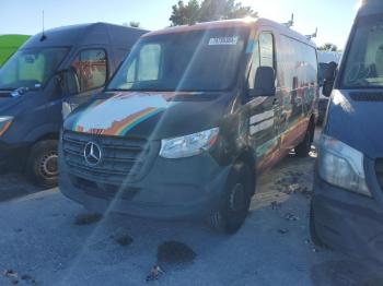  Salvage Mercedes-Benz Sprinter