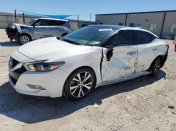  Salvage Nissan Maxima