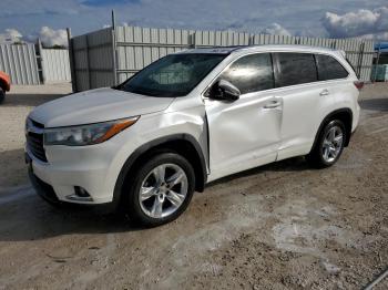  Salvage Toyota Highlander