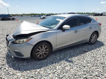  Salvage Mazda 3
