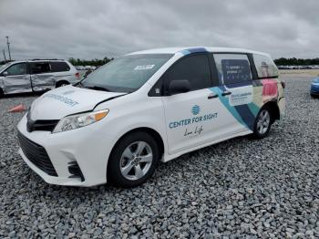  Salvage Toyota Sienna