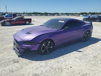  Salvage Ford Mustang
