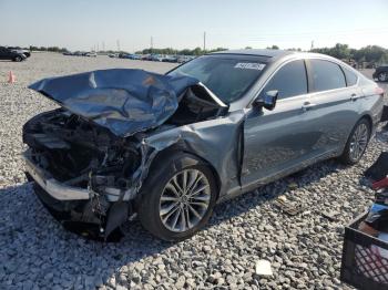  Salvage Hyundai Genesis